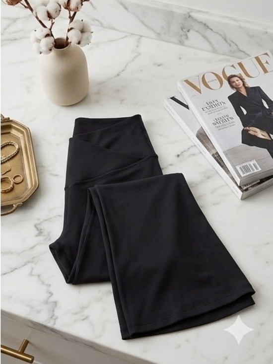 💥 Aerie OFFLINE REAL ME Crossover Flare Leggings | Small (Petite) | NEVER WORN! - Picture 6 of 6